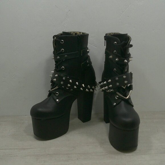 Demonia Torment-700 Black Platform Studded Goth Punk Grunge Ankle Boots Size 7 - Picture 2 of 13